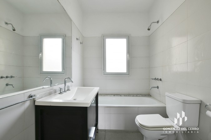 Casa 3 dormitorios y 3 baños en Aldea