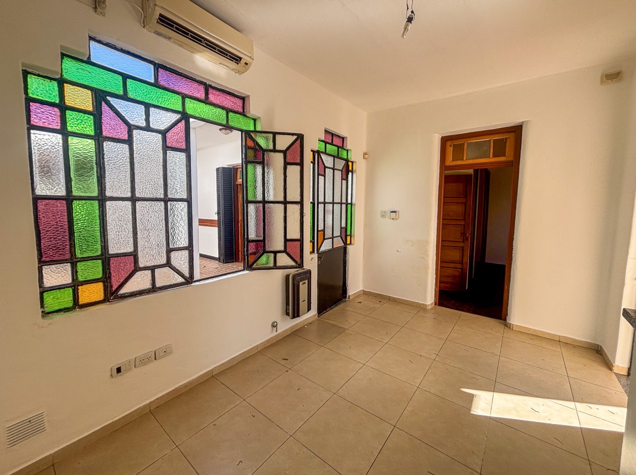 CASA 2 DORMITORIOS CON JARDIN  - BARRIO ALBERDI