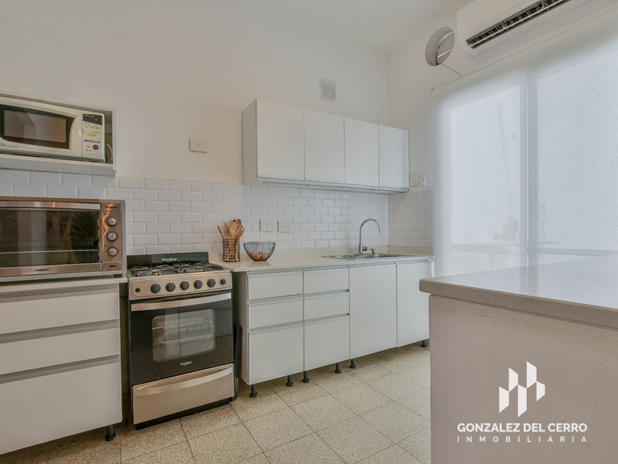 Casa de planta alta | Buenos Aires y Av. Belgrano