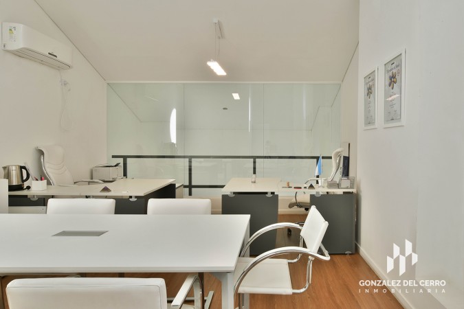 Oficina en Ciudad Ribera | Dock Plaza Estudios Profesionales | Av. Carballo 194