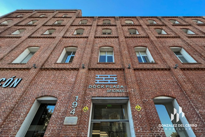 Oficina en Ciudad Ribera | Dock Plaza Estudios Profesionales | Av. Carballo 194