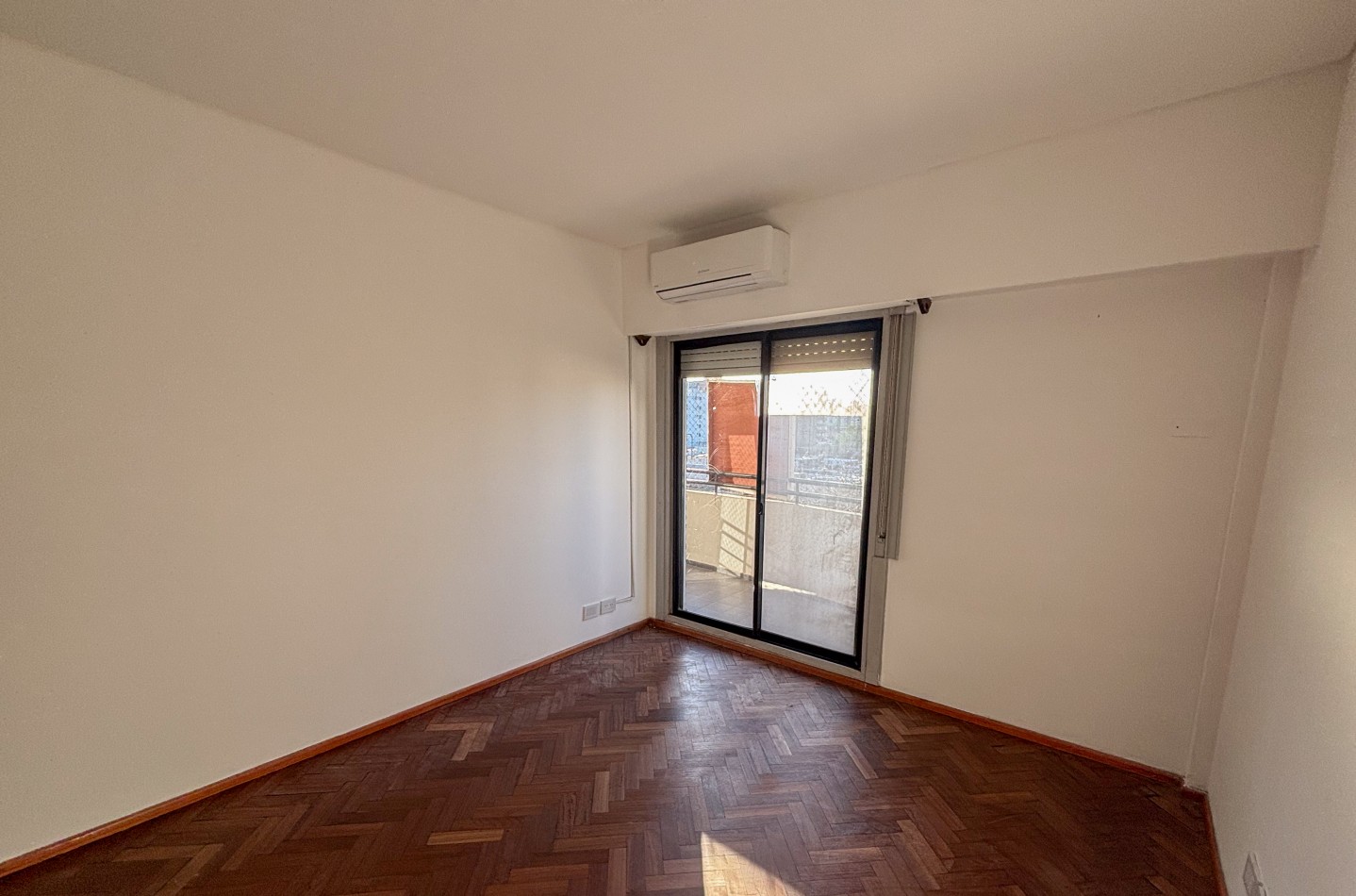 Departamento 1 dormitorio y comodin - Rioja 3103