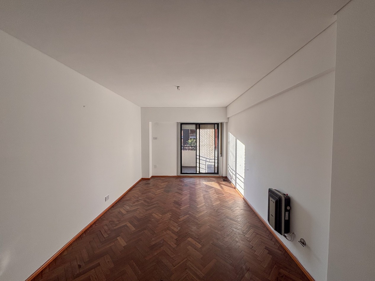 Departamento 1 dormitorio y comodin - Rioja 3103