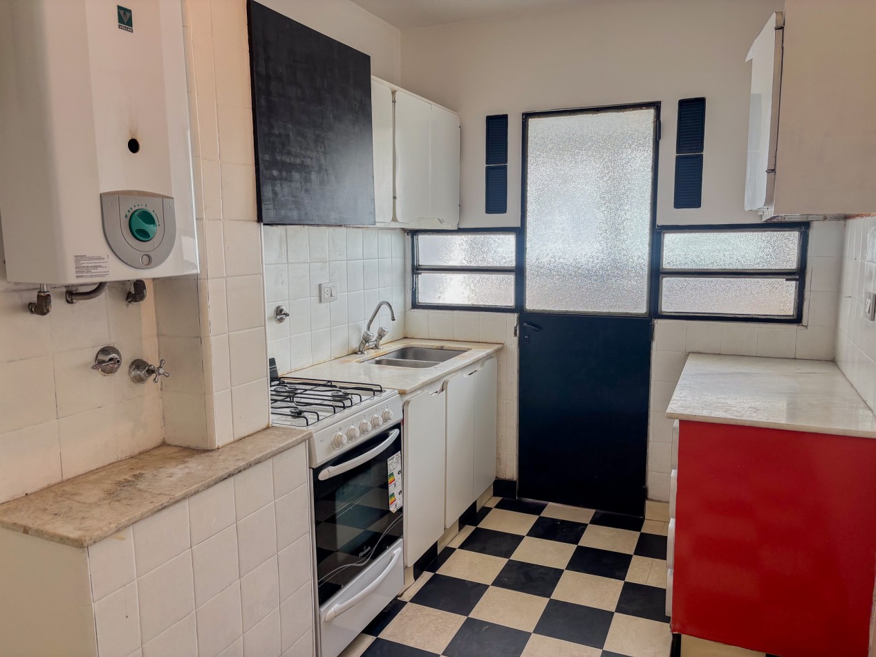 Departamento 2 dormitorios y cochera en alquiler | 9 de Julio 1051