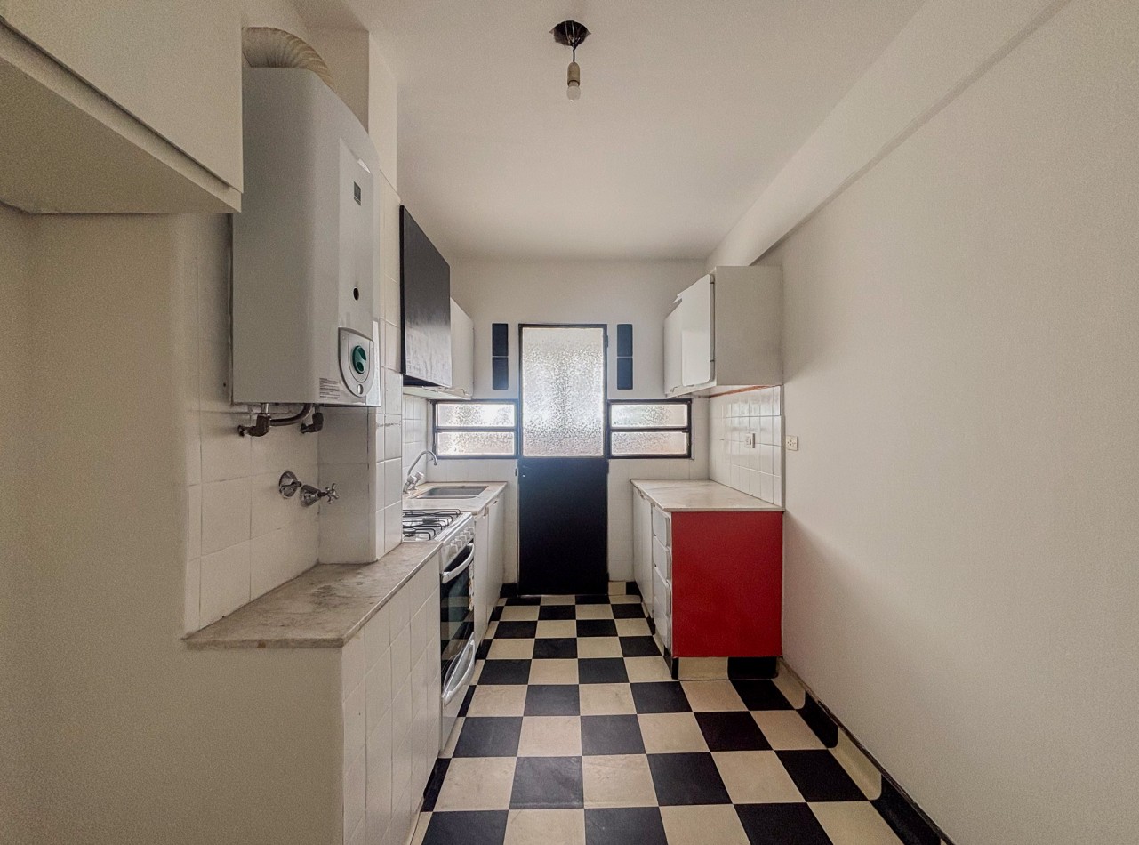 Departamento 2 dormitorios y cochera en alquiler | 9 de Julio 1051