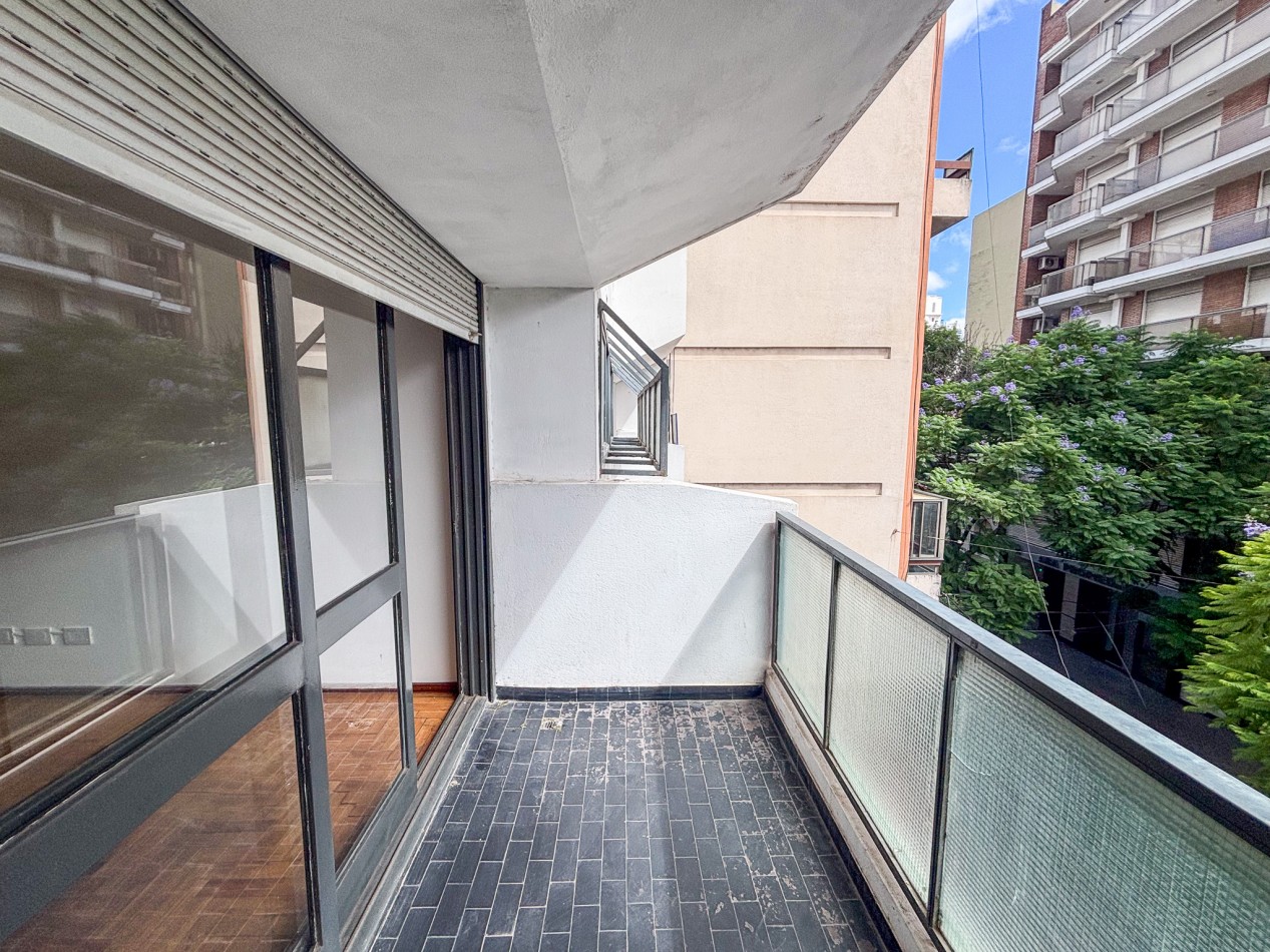 Departamento 2 dormitorios y cochera en alquiler | 9 de Julio 1051