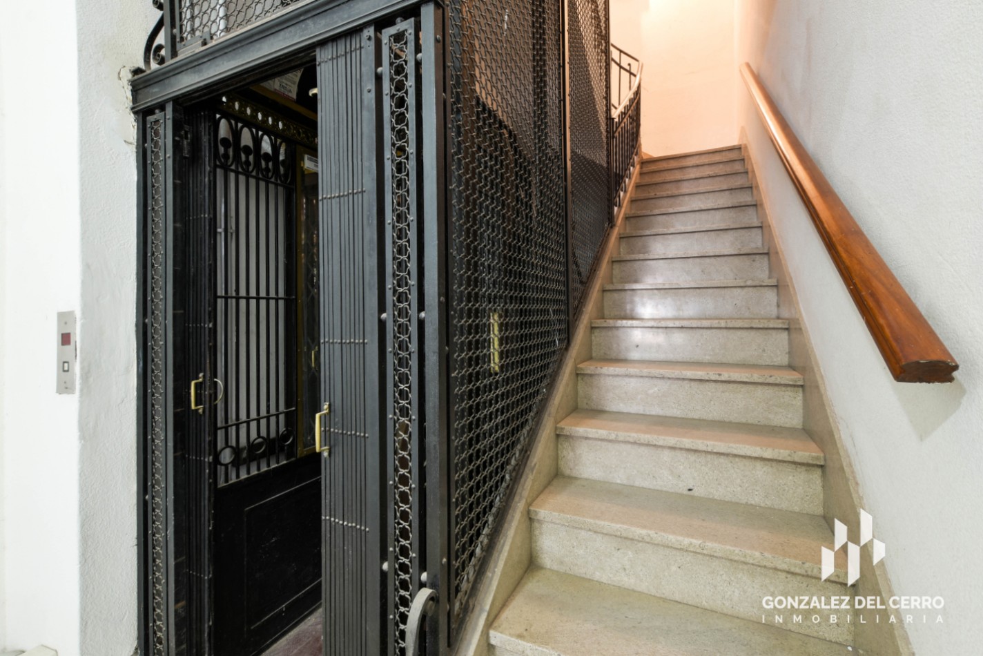 Piso exclusivo en Corrientes y Av. Pellegrini