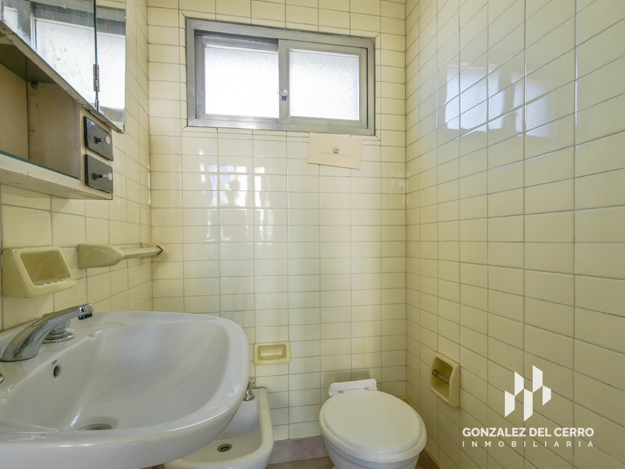 Departamento 2 dormitorios + dependecia de servicio y cochera | Cordoba 2479 