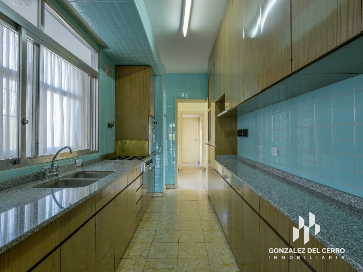 Departamento 2 dormitorios + dependecia de servicio y cochera | Cordoba 2479 
