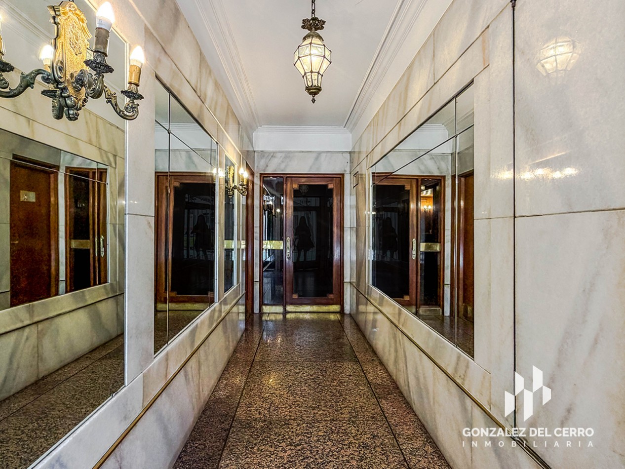 Departamento 2 dormitorios + dependecia de servicio y cochera | Cordoba 2479 
