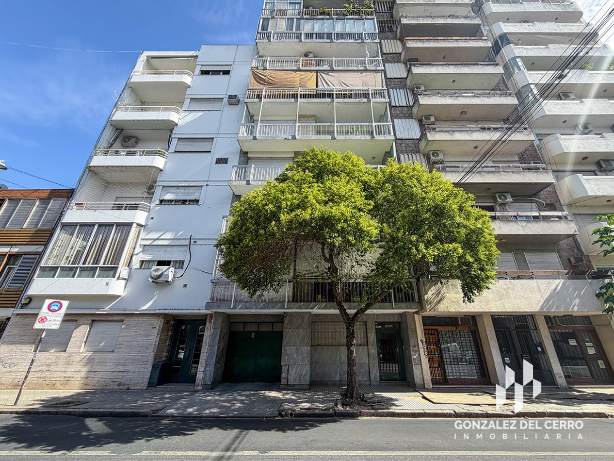 Departamento 2 dormitorios + dependecia de servicio y cochera | Cordoba 2479 