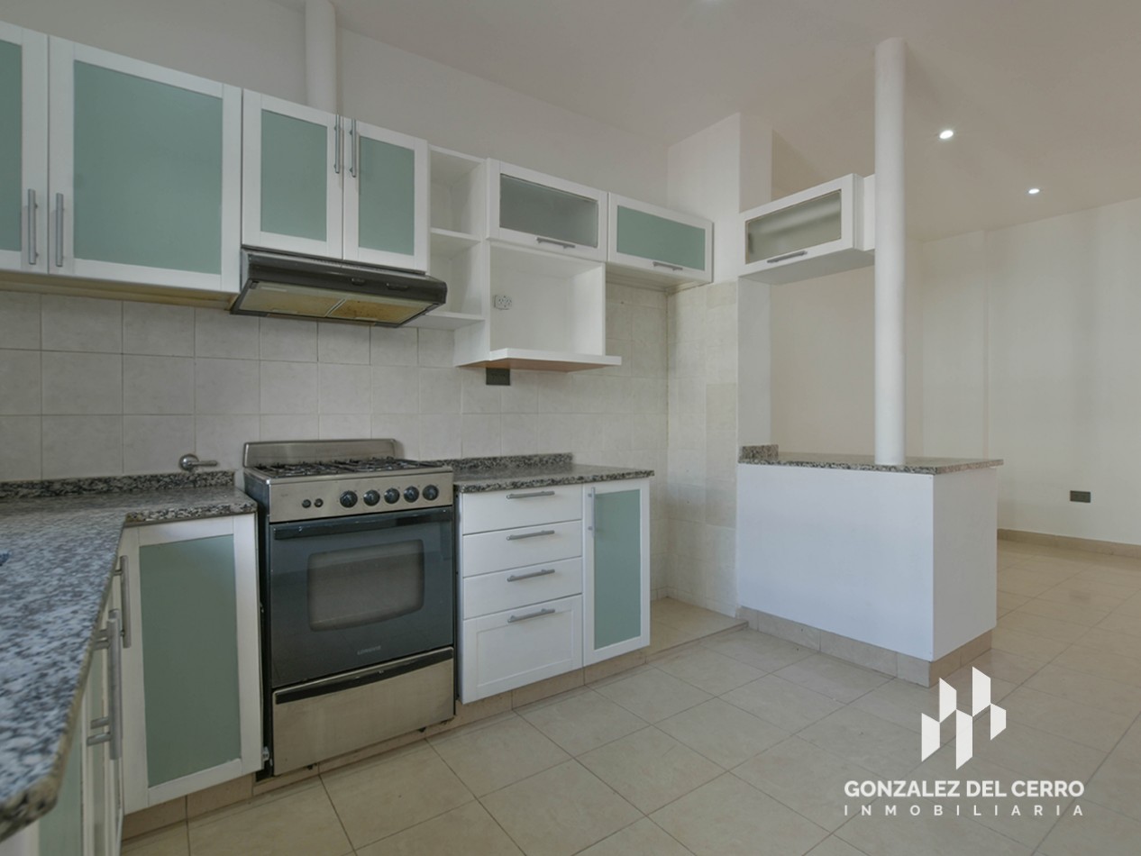 Casa de 3 dormitorios en Bv. Argentino al 8500