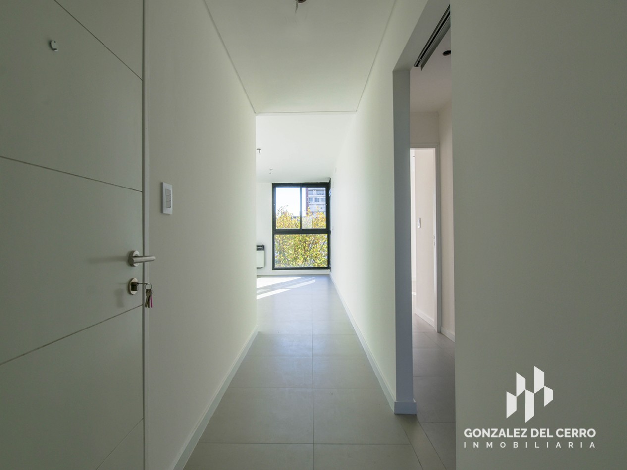 Departamento 2 dormitorios en Santiago y Av. Pellegrini