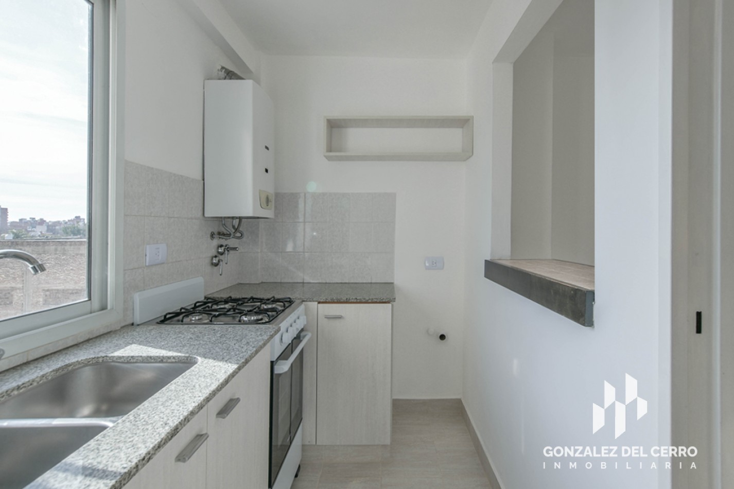 Departamento 1 dormitorio con balcon al frente