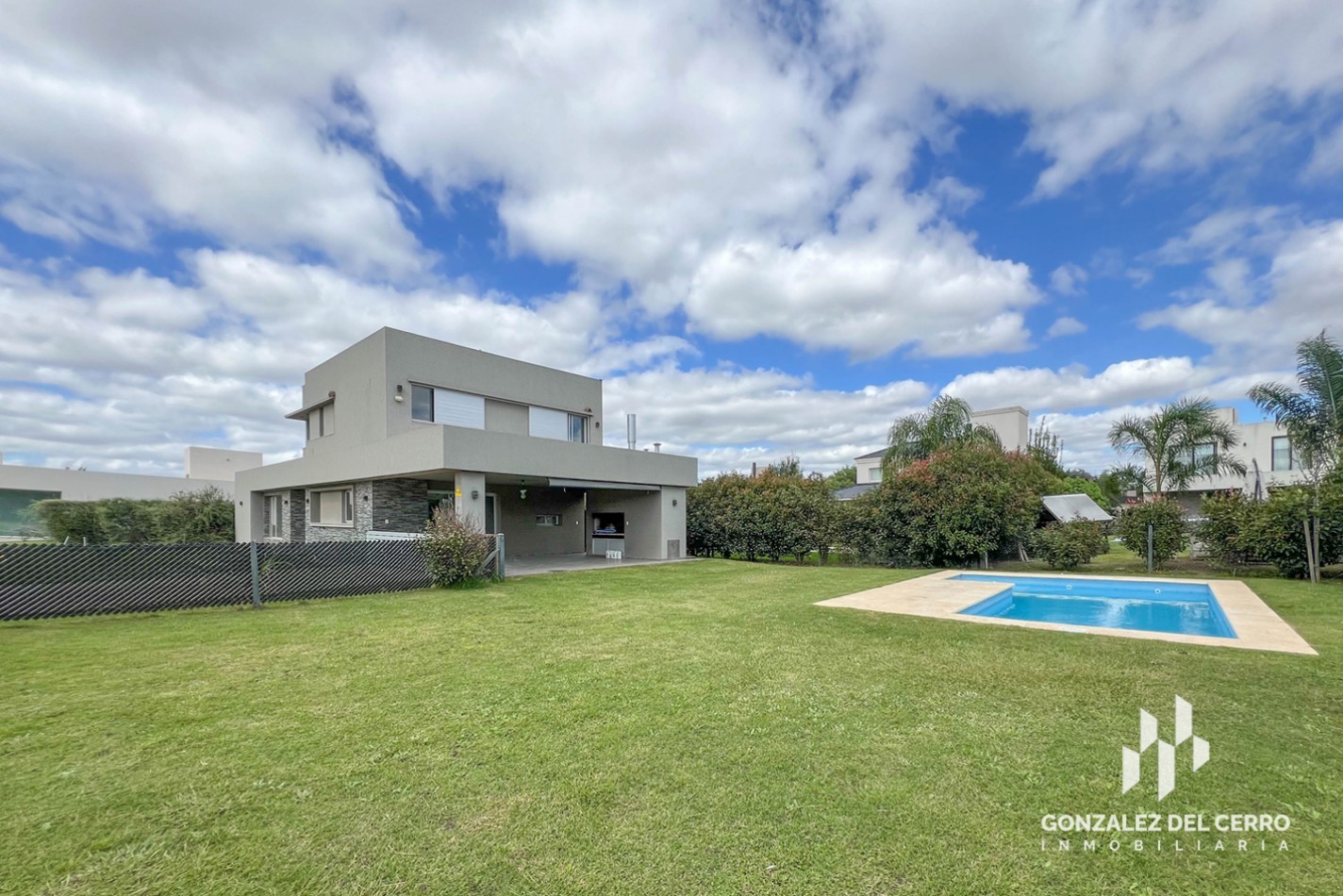 CASA 3 DORMITORIOS + PILETA | SAN SEBASTIAN